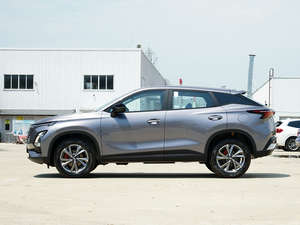 SUV Sedán 2023 de Alto Rendimiento, 1.5t Gasolina, Versión de Lujo Usada de C5, Excelente Relación Calidad-Precio - Product Image 6