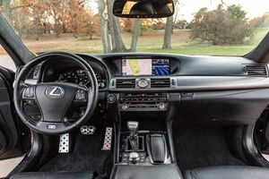 Offre exceptionnelle : Lexus LS 460 AWD F Sport d'occasion 2013 - Product Image 2
