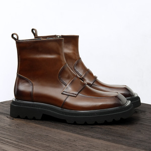 Chaussures brogues en daim souple avec bords perforés et semelle légère, chaussures décontractées pour hommes, chaussures tendance - Product Image 1
