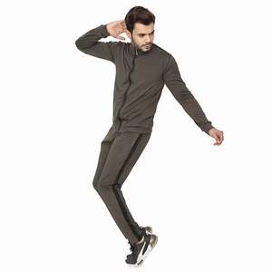 Conjunto Deportivo de Dos Piezas para Hombre, Chaqueta Cortavientos y Pantalones Jogger, Personalizado OEM, Poliéster y Nailon, con Cremallera, para Hombre, 2025 - Product Image 3