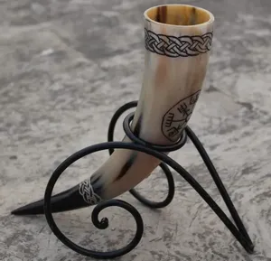 Cuerno para beber vikingo genuino Natural con soporte de Metal decorativo tallado estilo náutico Mead Ale FIESTA DE Navidad regalo de recuerdo