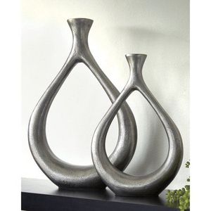 Vases à fleurs en métal accrocheurs avec des finitions émaillées vibrantes créant des accents étonnants pour les décors intérieurs et extérieurs - Product Image 1