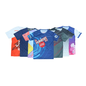 Camiseta deportiva unisex para adultos, camiseta para uso diario con ropa de calle atlética Vibe diseñada para Ultimate Fusion - Product Image 5