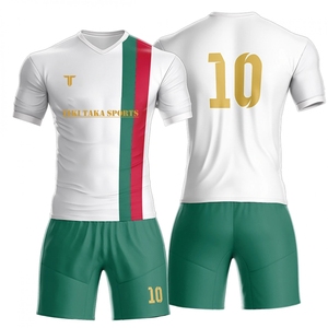 Uniforme de fútbol unisex de alta calidad con diseño de tendencia de manga corta personalizado para clubes y equipos nacionales - Product Image 1