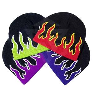 Vente en gros 2025 Bonnet en tricot unisexe chaud d'hiver avec lettre en jacquard style Hip Hop personnalisé avec logo brodé Design grande taille - Product Image 1