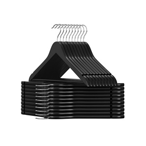 Perchas de madera de hombro ancho, paquete de 6 perchas antideslizantes para pantalones, perchas de madera con acabado liso para hombres y mujeres, perchas para abrigos - Product Image 4