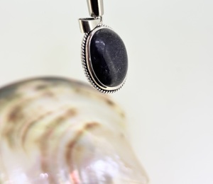 Haute qualité Vintage fête classique bijoux fins dinosaure os pierre forme ovale lunette réglage solide 925 pendentif en argent Sterling - Product Image 4