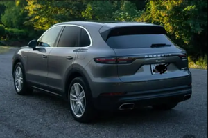 PRÊT À EXPÉDIER UTILISÉ 2019 P0RSCHE Cayenne E-Hybrid - Product Image 5