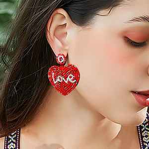 Pendientes de lujo con cuentas rojas en forma de corazón LOVE para mujer, aretes colgantes llamativos de cuentas de semillas, joyería de moda para el Día de San Valentín, arte de moda. - Product Image 1