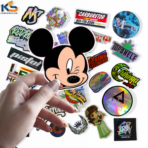 Autocollants en vinyle PVC découpés sur mesure, commande en gros de 100 pièces, impression UV, finition brillante imperméable, autocollants décoratifs avec revêtement UV - Product Image 1