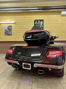 Tout nouveau Goldwing 1800 automatique DCT noir métallisé, trike CSC le plus récent, édition de luxe - Product Image 2