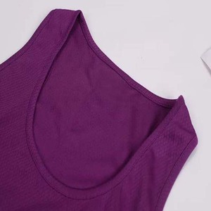 เสื้อกล้ามออกกำลังกายผู้ชายแบบถักลายโลโก้สั่งทำรุ่นใหม่ล่าสุด แฟชั่นลำลองสำหรับเล่นกีฬาเพาะกาย ระบายอากาศได้ดี แห้งเร็ว - Product Image 4