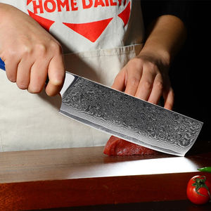 Cuchillo de Cocina Profesional Kiritsuke de 8 Pulgadas con Hoja de Acero de Damasco, Acabado Artesanal y Mango de Madera Estabilizada con Resina - Product Image 6