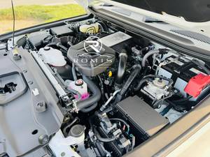 Toyota Land Cruiser J2022 SUV Usato Bianco 4 Porte Veicolo Fuoristrada per Viaggi d'Affari - Product Image 5