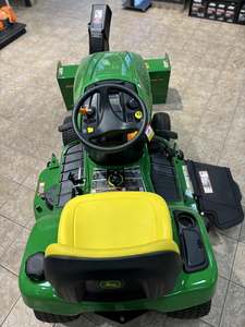 Tracteur de jardin multifonctionnel professionnel à essence avec tondeuse autoportée verte, accessoire lame à neige et bac de ramassage arrière 200L - Product Image 6