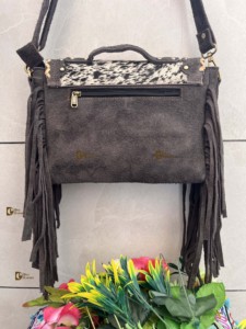 Sac à main en cuir de fourrure métallique avec bandoulière pour femmes, sac à main lettre avec pompon, sac à main imperméable et léger - Product Image 3