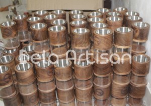 Brûleur d'encens Bakhoor aromatique en bois de manguier Madkhan arabe moderne, fait main, écologique, avec rangement transparent, Bela Artisan Summer - Product Image 4