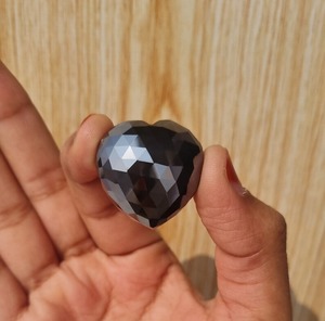 100 Ct รูปหัวใจสีดํา Moissanite เพชรเพชรเหลี่ยมเพชรพลอยรูปหัวใจที่สวยงาม Moissanite เพชรใช้สําหรับจี้ Moissanite - Product Image 3