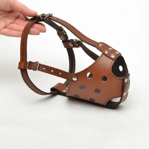 Bozal de alta calidad para perros, bozal de entrenamiento de cuero antimordeduras cómodo a un precio - Product Image 2