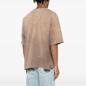 T-shirt pour hommes personnalisable à épaules tombantes surdimensionnées avec logo vieilli délavé à l'acide - Product Image 4