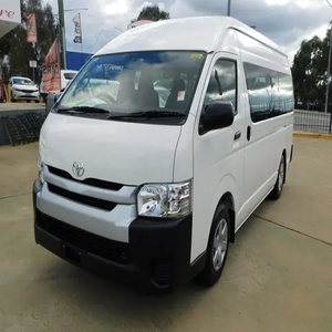 Toyota Hiace Bus 2024 2025 Usada en Excelentes Condiciones, Equipamiento Completo, en Venta - Product Image 2