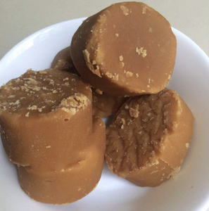 Palmyra Palm Jaggery แกรนูลบริสุทธิ์ใช้สำหรับการปรุงรสเครื่องดื่มและเตรียมอาหารจากประเทศเวียดนาม - Product Image 4