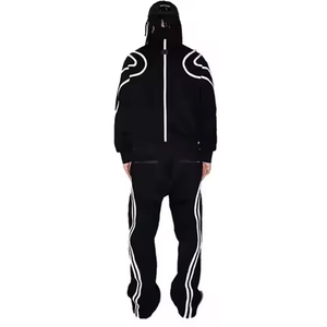 Chándal de moda urbana de moda con patrón de rayas blancas abstractas Ideal para estilos de vida activos y moda moderna - Product Image 4