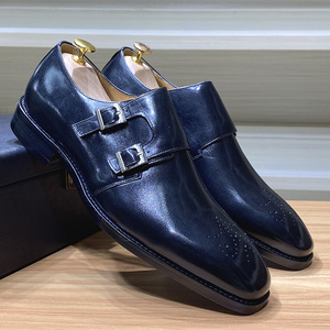 Chaussures d'hiver doublées de peau de mouton douce avec intérieur chaud et ajustement réglable, chaussures en cuir pour hommes, chaussures décontractées - Product Image 5