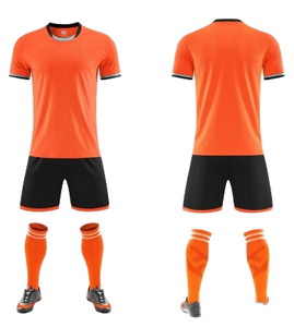 เสื้อฟุตบอลอเมริกันย้อนยุคแบบสั่งทำพิเศษ 100% โพลีเอสเตอร์ สำหรับสโมสร ระบายอากาศได้ดี ลายพิมพ์แบบรีดร้อน แขนสั้นสำหรับฤดูร้อน ไซส์พลัส - Product Image 2