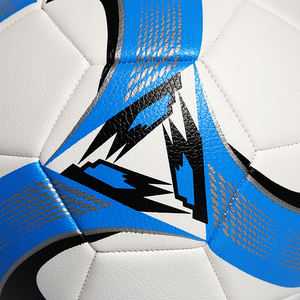 ลูกฟุตบอลหนัง PU น้ำหนักเบาพิมพ์ลายออกแบบได้ตามต้องการเป็นมิตรต่อสิ่งแวดล้อมเย็บด้วยมือสำหรับกีฬากลางแจ้งฟุตบอล - Product Image 2