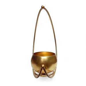 Florero de metal Diseño geométrico de media luna Maceta Soporte Mesa Maceta decorativa (paquete de 1) - Product Image 4