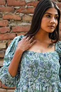 Wholesale 2025 Collection Tie Dye Kaftan <b>Dress</b> V-Neck Long Half Sleeves Rayon Fabric Loose Fitting with Side Slit for Spring - Product Image 4