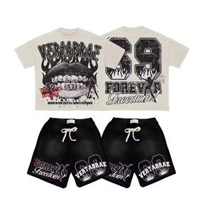 Conjunto de pantalones cortos informales de verano para hombre 2025 algodón con logotipo personalizado lavado ácido transpirable medias mangas con dobladillo crudo trajes cortos para hombre - Product Image 1