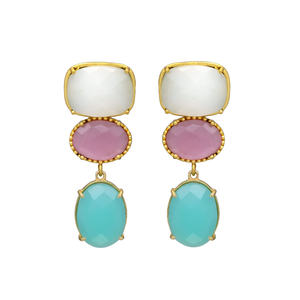 Recién llegado, Pendientes colgantes de diseñador en tono dorado con pendientes de latón con piedras preciosas de Calcedonia acuática - Product Image 1