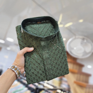 Nouveau travail de broderie de poulet des festivals de présentation sur Kurta pour hommes en tissu Pure Viscose Reyon avec pyjama en vente en ligne - Product Image 1