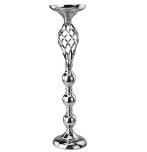Attractive <b>Candlestick</b> <b>Holder</b> Style Wedding Celebration Decor Round Shape <b>Gold</b> Candle Stand for Indoor & Outdoor Decorations - Product Image 3