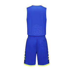 Conjunto de ropa de baloncesto de secado rápido de gama alta personalizado Diseño único Transpirable y opciones de talla grande Hecho a mano en Pakistán - Product Image 3