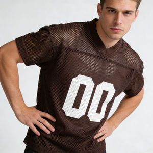 T-shirts en maille marron pour hommes, col en V, coupe oversize, imprimé numéro, style streetwear décontracté et athlétique rétro, vente en gros - Product Image 2