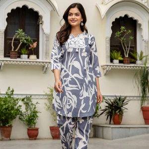 Traje Salwar con Kurta y Pantalón con Estampado Étnico y Bordado en el Cuello para Niñas, Ideal para Bodas y Todas las Temporadas, Modelo E57 Gris - Product Image 1