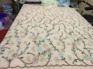 Tissu en dentelle 3D écologique en gros avec de belles perles brodées et strass, dentelle française pour robes de mariée de luxe - Product Image 3