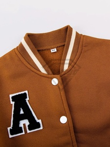 Veste universitaire d'hiver pour femmes sur mesure Vestes de baseball personnalisées avec manches en cuir Veste de baseball universitaire pour hommes - Product Image 5