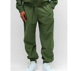 Conjunto cortavientos de dos piezas para hombre, chaqueta y pantalones cortos cortavientos personalizados, chándal con cremallera reflectante, conjunto cortavientos de dos piezas de nailon - Product Image 6