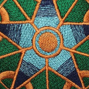 Écussons brodés personnalisés pour vestes, sacs et chapeaux – Badges brodés sur mesure pour équipes sportives et clubs scolaires - Product Image 6