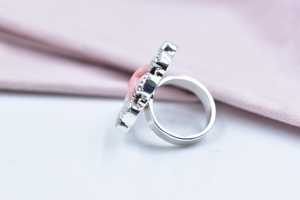 แหวนเงินสเตอร์ลิงโอปอลสีชมพูเทอร์สีฟ้าครามหนึ่งในประเภทเครื่องประดับที่ประดิษฐ์ขึ้นเป็นพิเศษสำหรับงานปาร์ตี้ unisex - Product Image 2