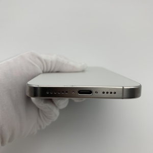 iPhone 15 Pro Max authentique, écran 6,7 pouces, version américaine, 5G, état quasi neuf (8/99%), garantie 1 an - Product Image 1