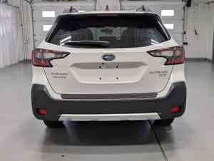 2025 Out back Limited XT AWD a 2.4L Turbo BOXER engine Lineartronic CVT with <b>paddle</b> <b>shifters</b> - Product Image 3
