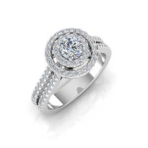 แหวนหมั้นมอสซาไนต์ทรงกลมแบบ Double Halo Split Shank พร้อมเอฟเฟกต์วงแหวนสองชั้นที่สวยงามน่าทึ่ง - Product Image 1