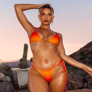 Trajes de Baño de Alta Calidad 2026, Bikinis con Estampado Personalizado OEM, Ropa de Playa para Mujer de Marca Privada - Product Image 3