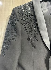 Trajes de Etiqueta Personalizados Bearfit para Hombre, Traje de 3 Piezas con Blazer Ajustado y Cierre de Cremallera, Ropa de Moda Teñida Lisa de Lana Peinada - Product Image 3