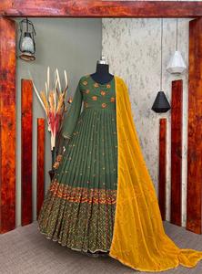 FAUX fil GEORGETTE brodé et fini avec OVERLOCK et passepoil BANGLORY à l'achat ROYAL EXPORT - Product Image 3